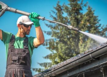 A Step-by-Step Pressure Washing Preparation Checklist