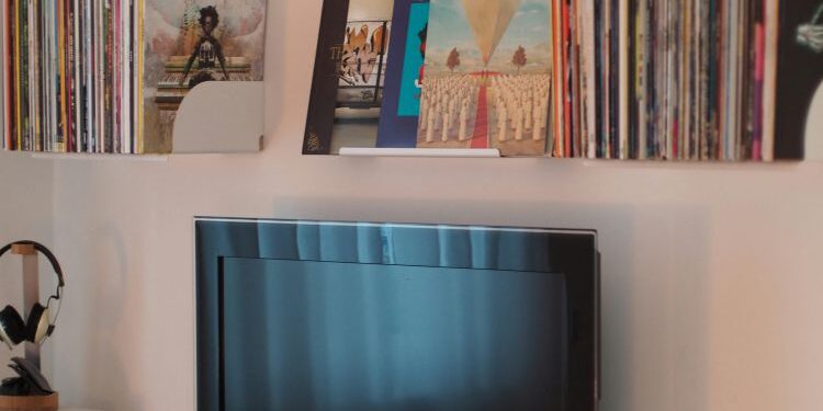 How Modern Design Can Refresh a Tired Space