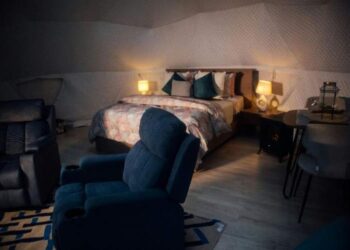 What Are The Benefits of a Full Size Bedroom Set?