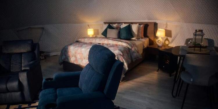 What Are The Benefits of a Full Size Bedroom Set?