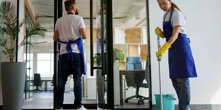 Why Melbourne Businesses Struggle to Maintain Hygiene Without Professional Contract Cleaning