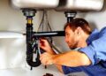 Emergency Plumber vs Regular Plumber: Which One Should You Call?