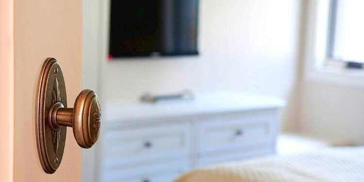 Why Bronze Remains a Timeless Choice in Interior Design